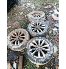 Комплект колес,диски литые Комплект колес,диски литые