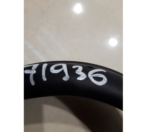 Уплотнитель двери (задний, левый)