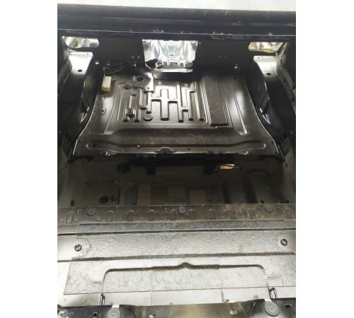 Ниша багажника(запасного колеса)