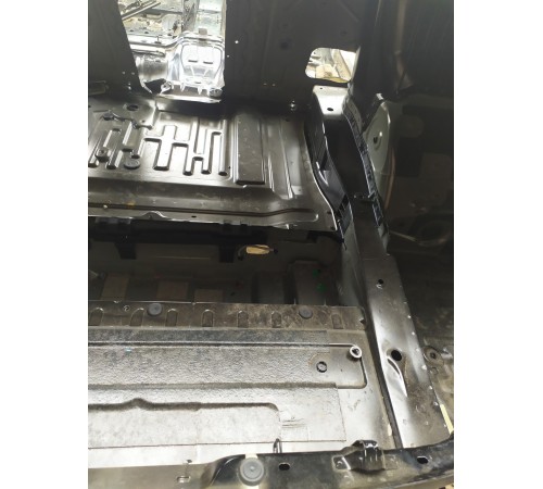 Ниша багажника(запасного колеса)