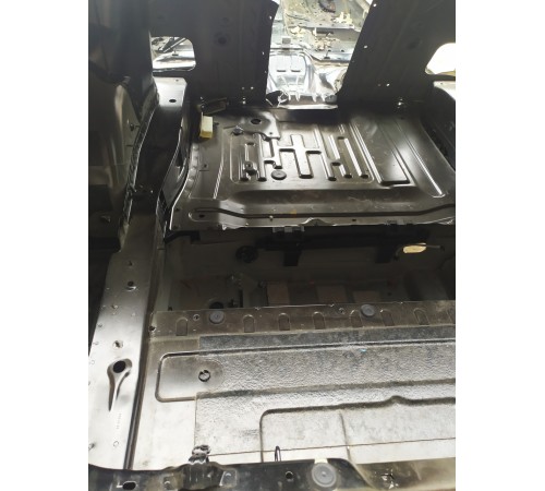 Ниша багажника(запасного колеса)