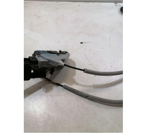 Замок двери задний левый