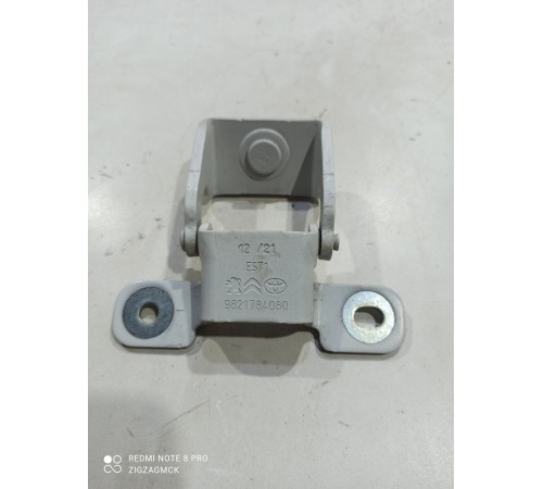 Петля багажника левая