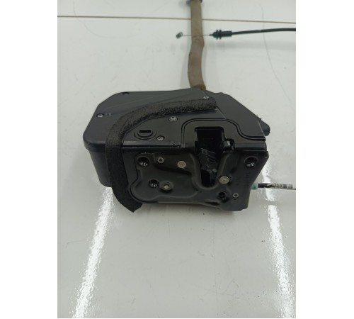 Замок двери задний левый