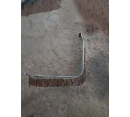 Кронштейн крепление лямка топливного бака задний правый