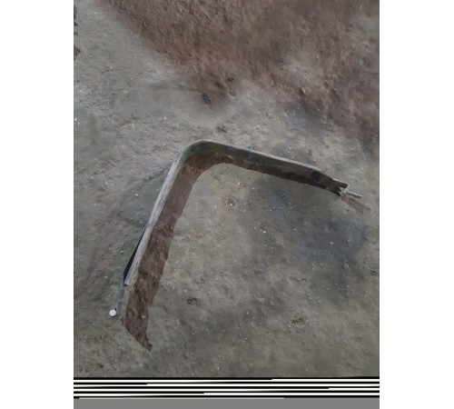 Кронштейн крепление лямка топливного бака задний правый