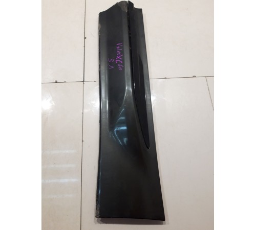 Молдинг двери (задний, левый)