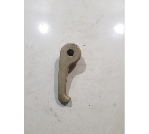 Ручка открывания капота