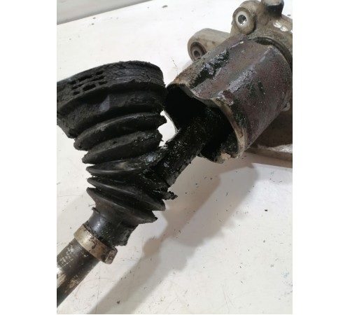 Привод (полуось) передний правый