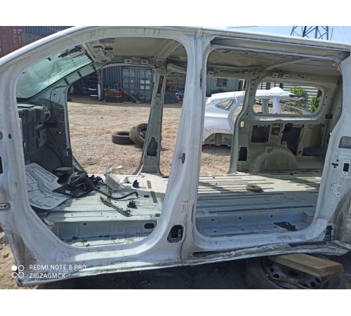 Порог со стойкой(левый)