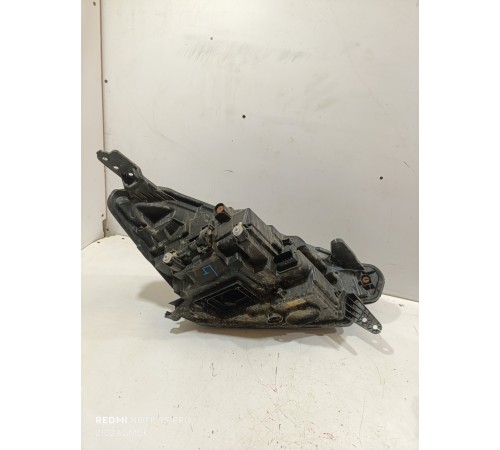 Фара передняя левая