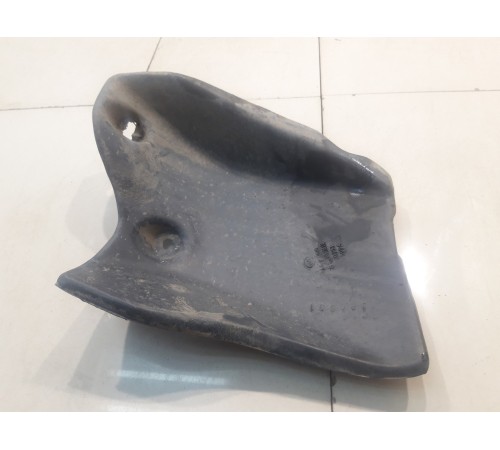 подкрылок задний правый передний