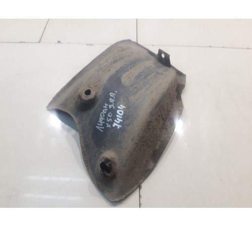 подкрылок задний правый передний