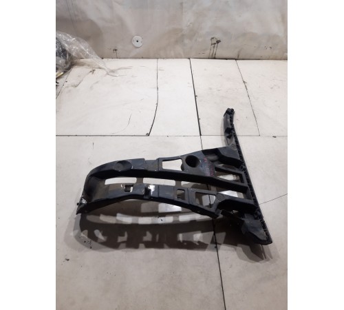 Кронштейн(крепление) заднего бампера правый