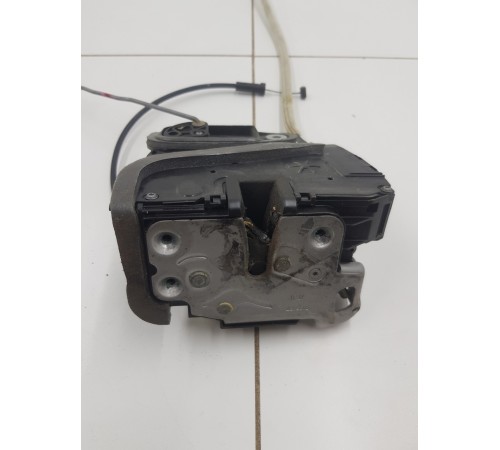 Замок двери задний левый