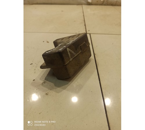 Крепеж(крепление)задний левый