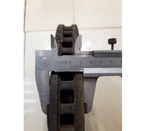 Диск тормозной (передний левый)