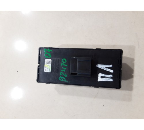 Блок управления стеклоподъемниками (передний левый)