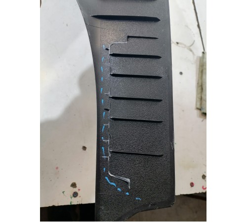 Обшивка стойки задняя левая