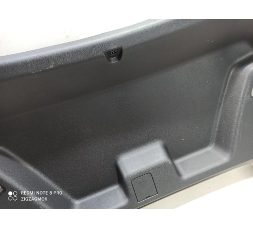 Обшивка багажника