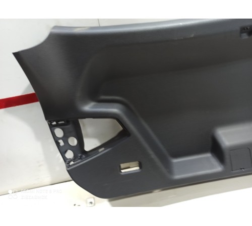 Обшивка багажника