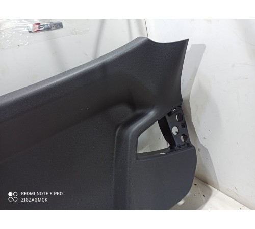 Обшивка багажника