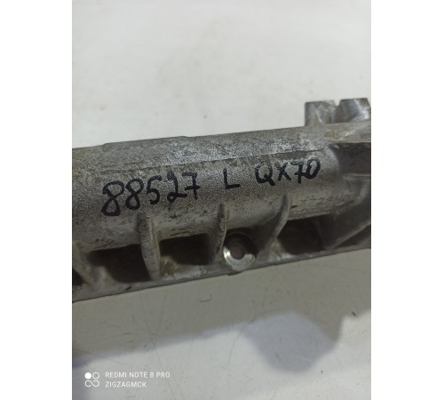 Впускной коллектор левый