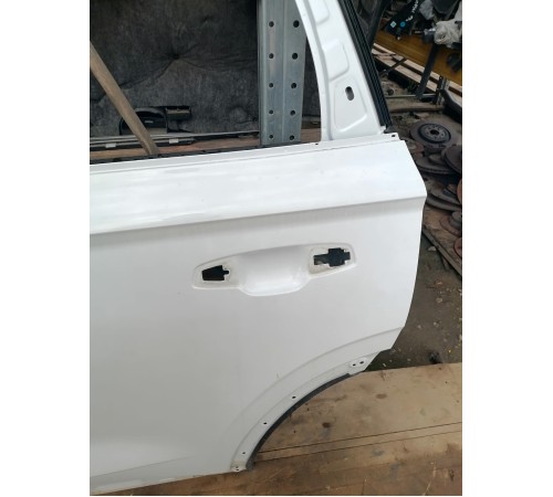 Дверь задняя левая