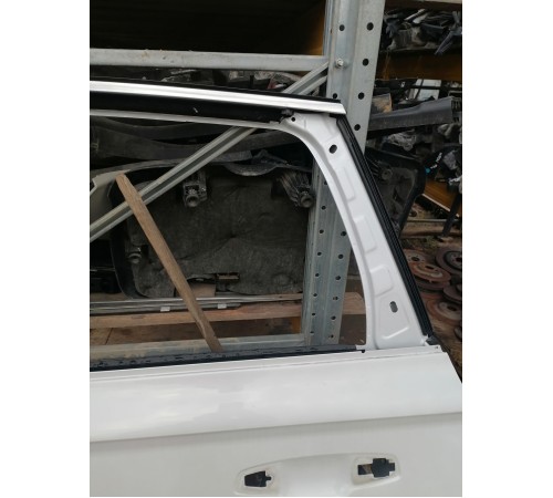 Дверь задняя левая