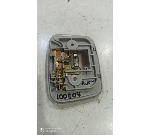 Плафон внутреннего освещения(задний)