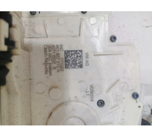 Замок двери передний левый