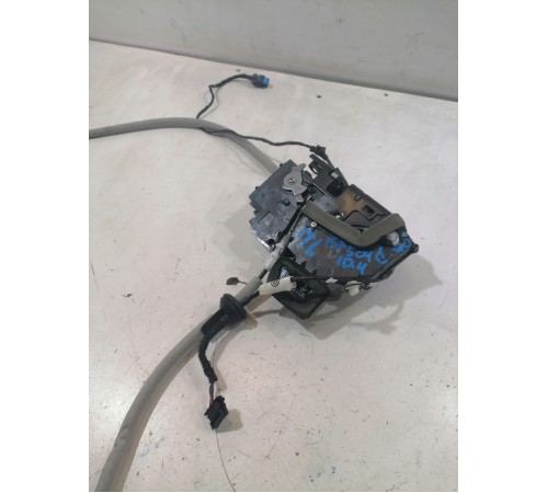 Замок двери передний левый