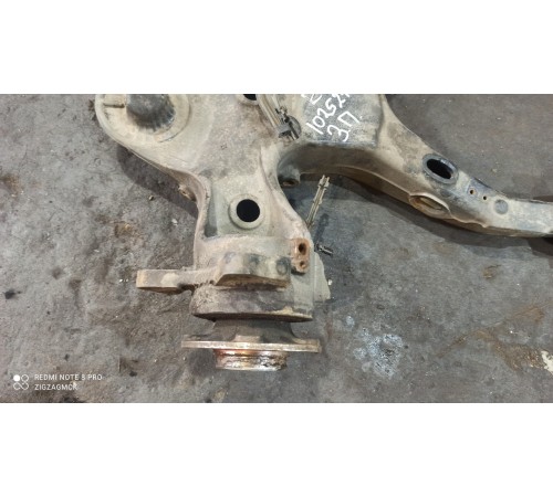 Кулак поворотный(задний правый)