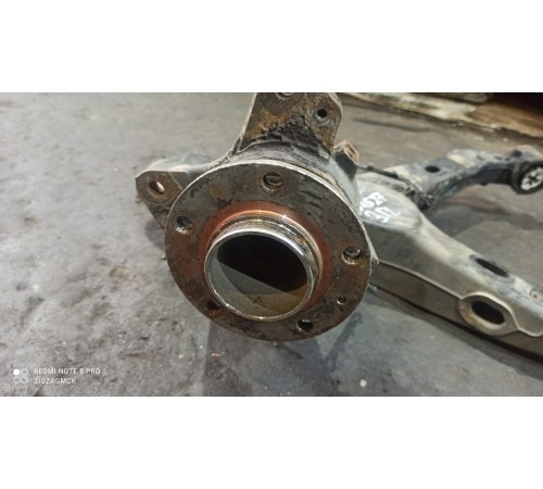 Кулак поворотный(задний правый)