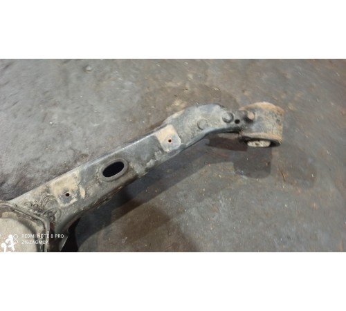 Кулак поворотный(задний правый)