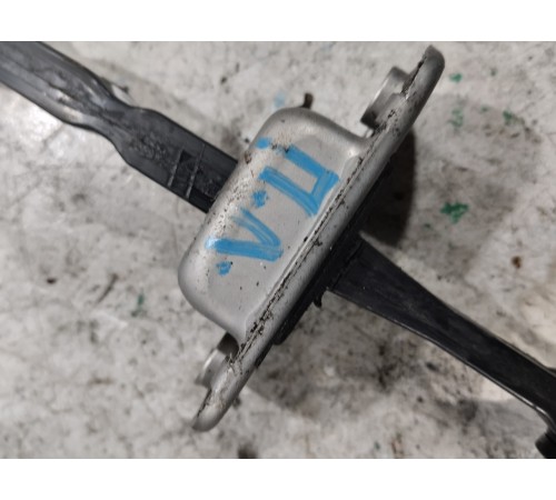 Ограничитель двери передний левый