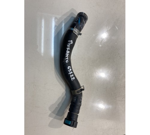 Патрубок системы охлаждения