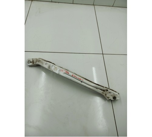 Усилитель кронштейн передней панели левый