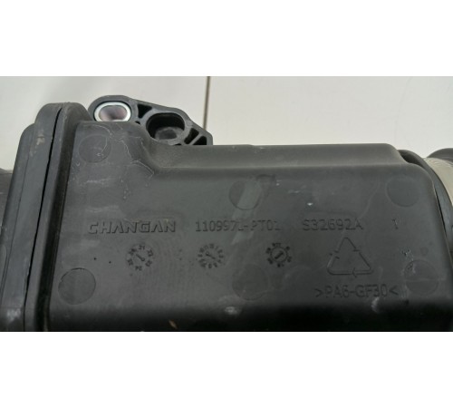 Патрубок воздушного фильтра