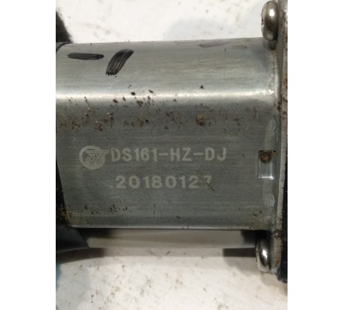 Моторчик стеклоподъемника задний