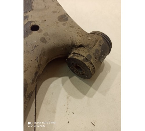 Рычаг подвески (передний, левый)