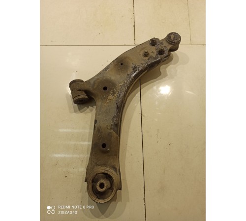 Рычаг подвески (передний, левый)