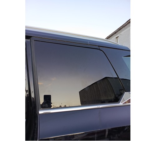 Глухое стекло заднее левое