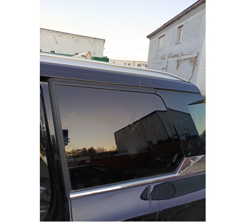 Глухое стекло заднее левое