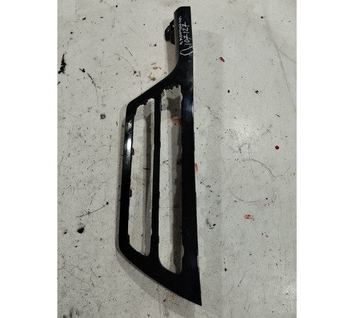 Накладка торпедо декоративная