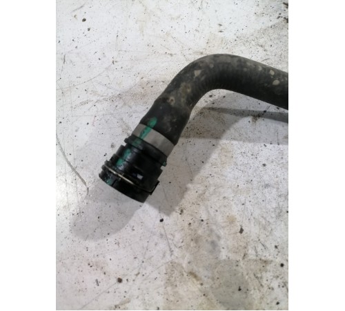 Патрубок системы охлаждения