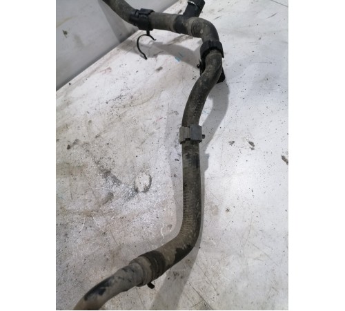 Патрубок системы охлаждения