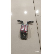 Петля двери(задняя левая нижняя)