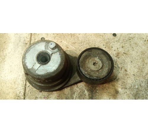 Ролик-натяжитель