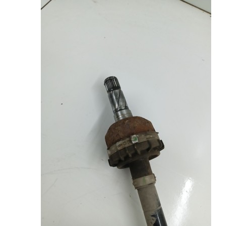 Полуось (привод) задняя